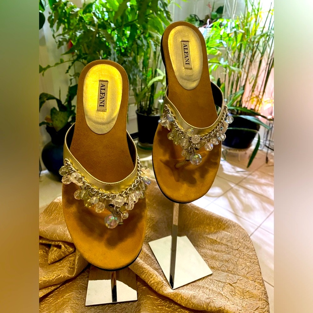 ALFANI BEADED SANDALS NWOT - Picture 4 of 7